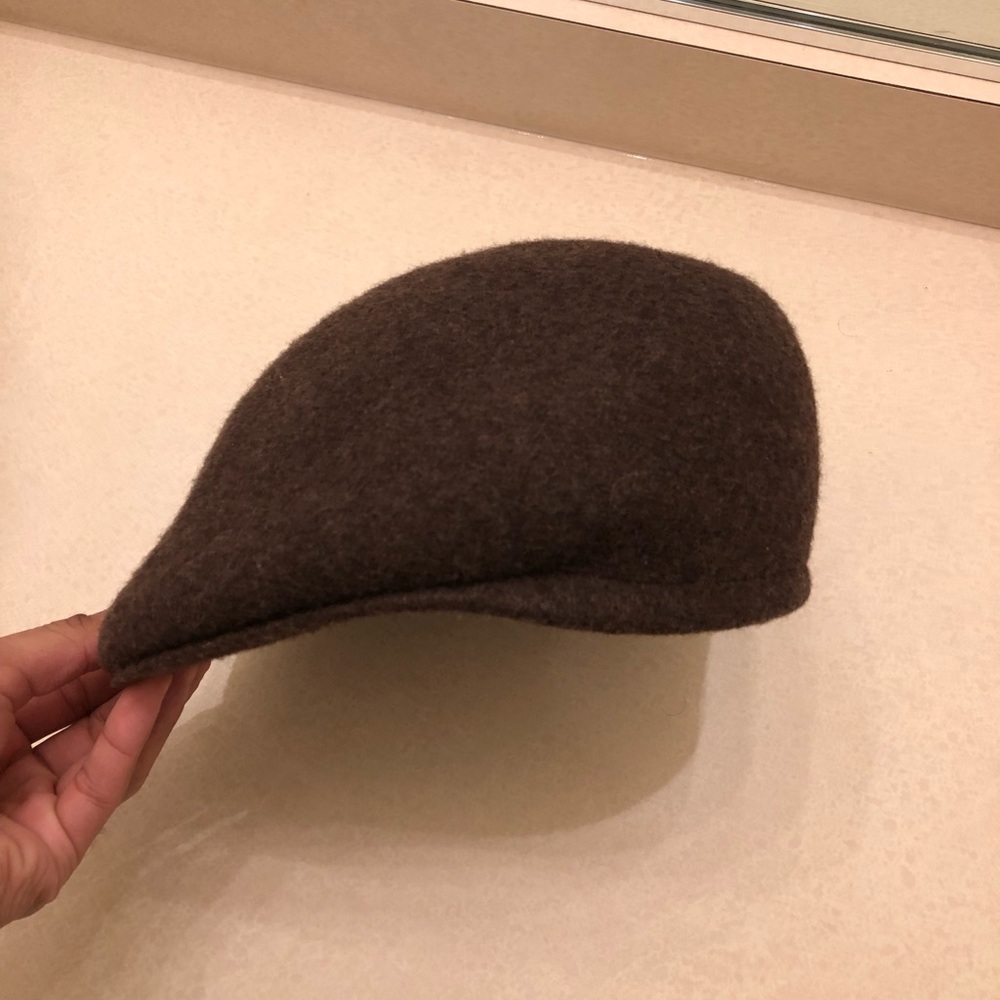 Black Rivet wool Cabbie hat